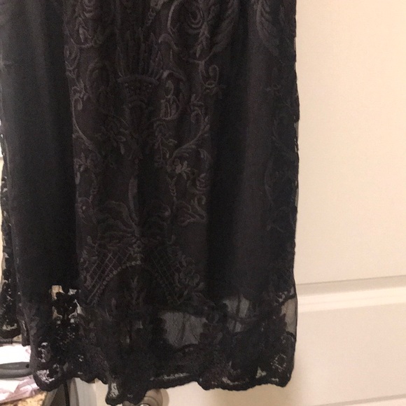 New black lace dress - Picture 3 of 7